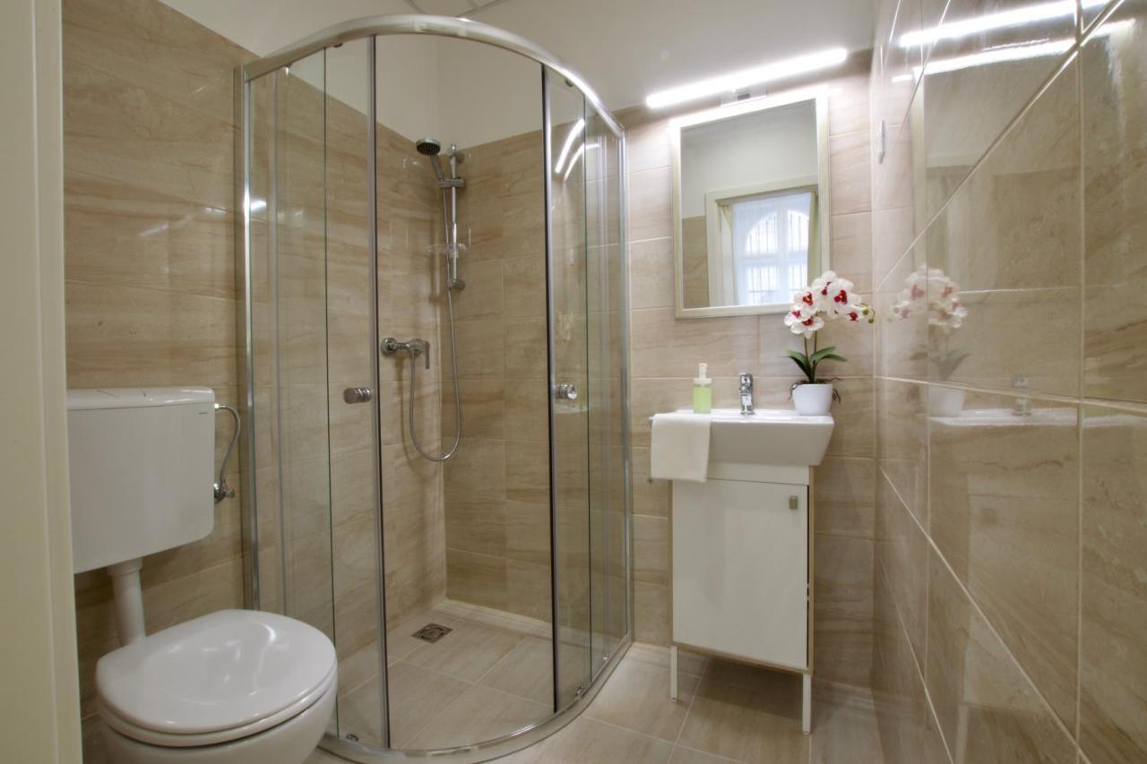 St King 11 By Hi5 Apartments Budapest Luaran gambar