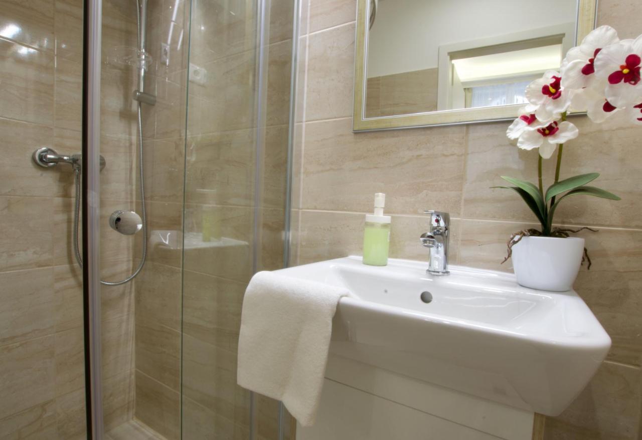 St King 11 By Hi5 Apartments Budapest Luaran gambar